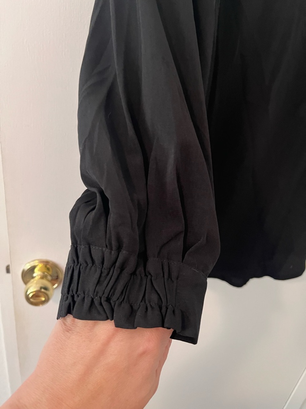 Tahari Silky Black Button Back Blouse Smocked 3/4 Length Sleeves Large NWOT - Picture 3 of 9